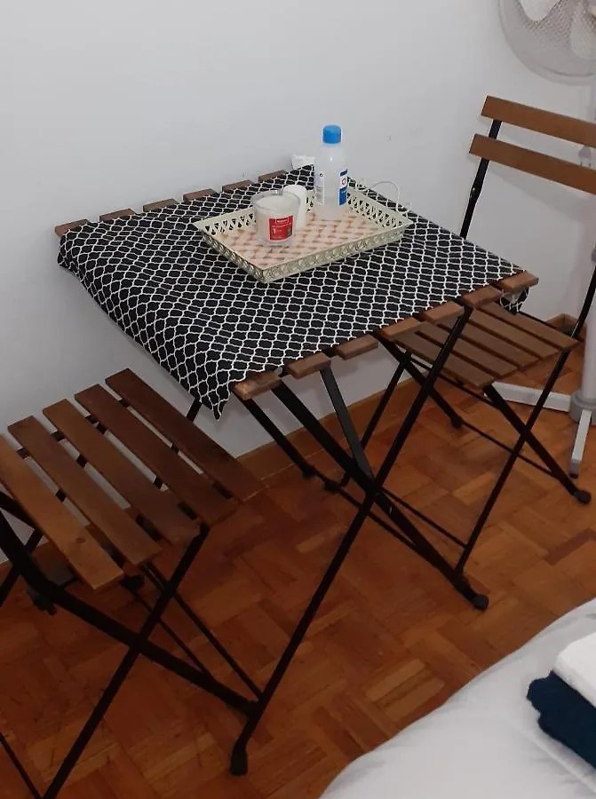 홈스테이 Habitacion Doble Privada En 피게레스